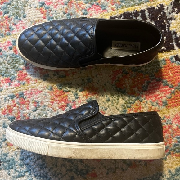 Steve Madden Black Quilted Loafers 9.5 M - Picture 1 of 7